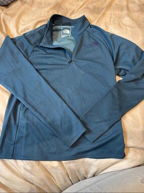 The North Face Women's Half-Zip Pullover - Teal